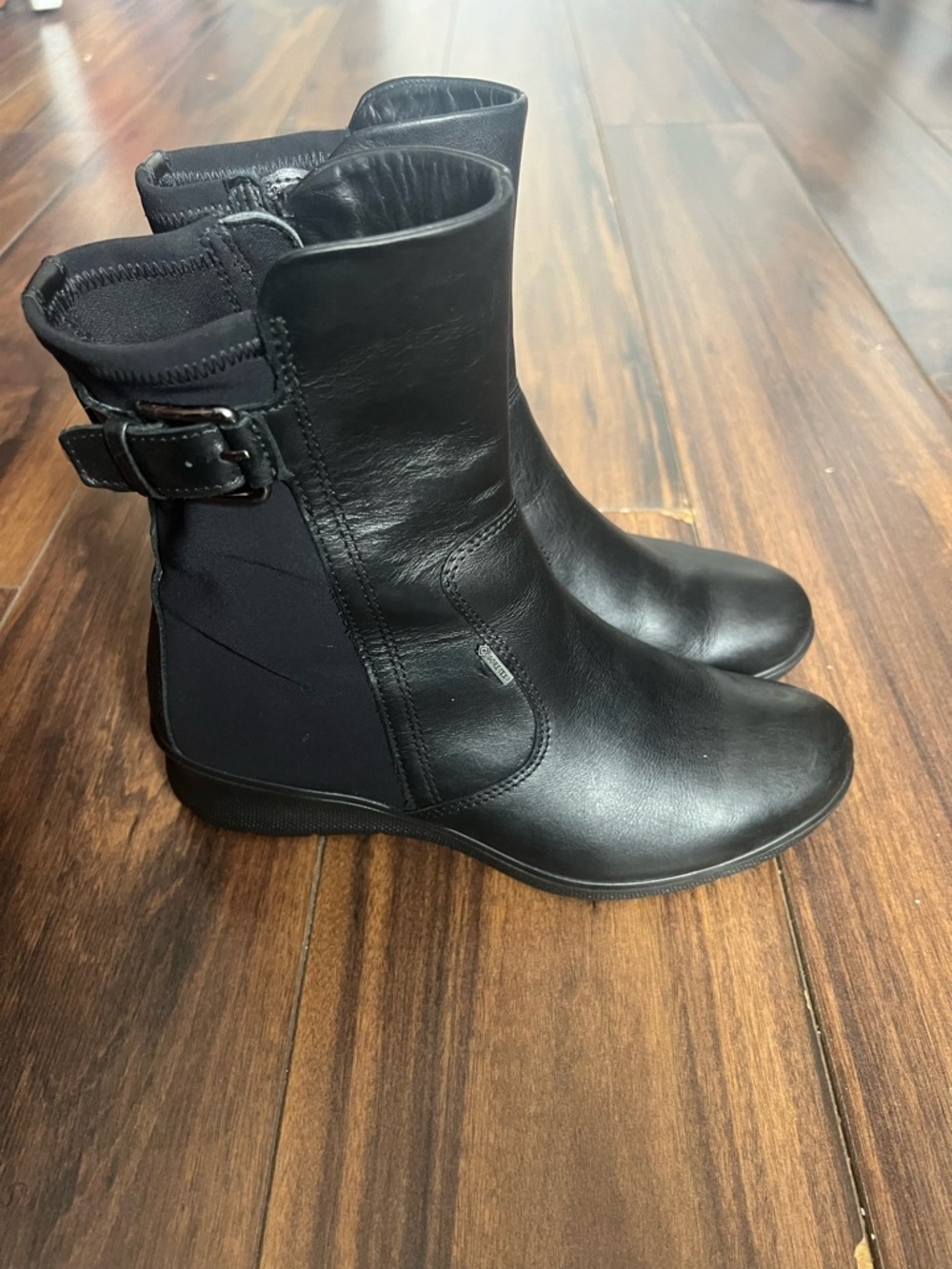 ECCO Black Leather Ankle Boots – Size 36 - Picture 4 of 12